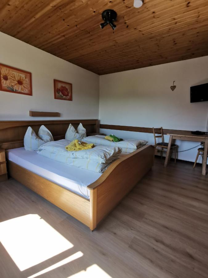Hotel Garni Austermayer Траунройт Екстер'єр фото
