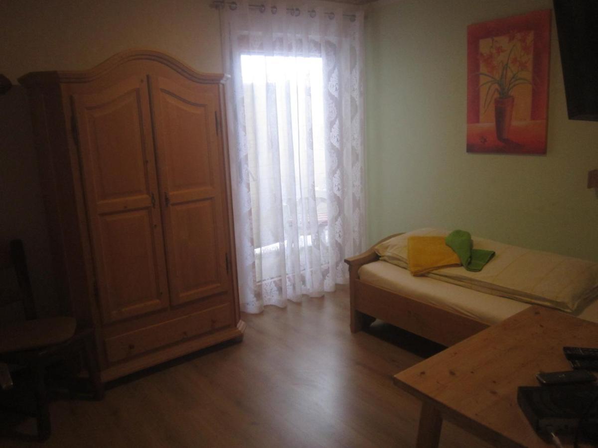 Hotel Garni Austermayer Траунройт Екстер'єр фото