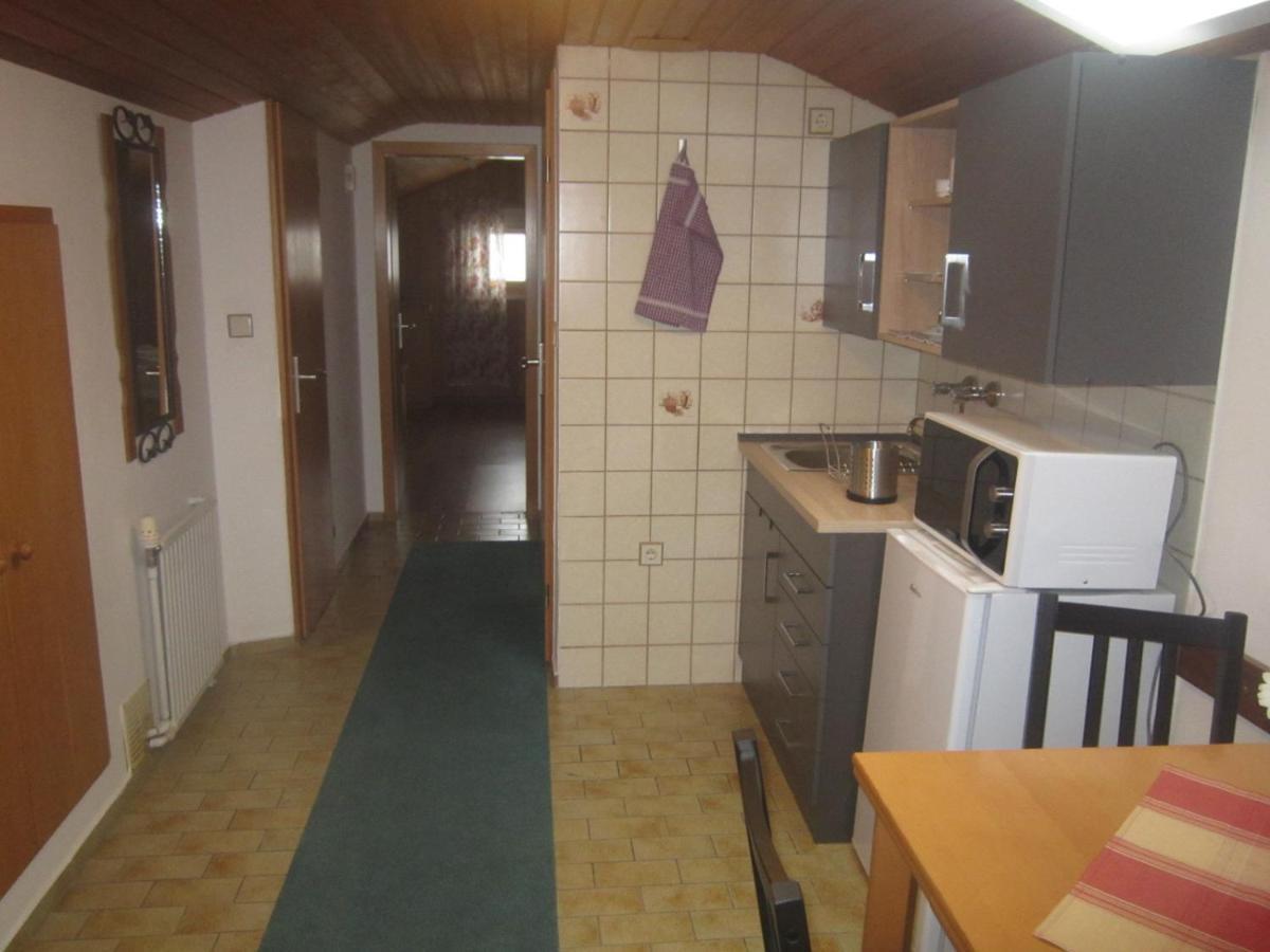 Hotel Garni Austermayer Траунройт Екстер'єр фото